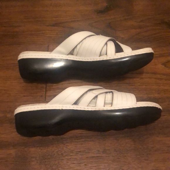 Clark’s Slip on Sandals - Picture 2 of 9